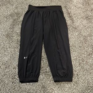 Under Armour Cropped Joggers